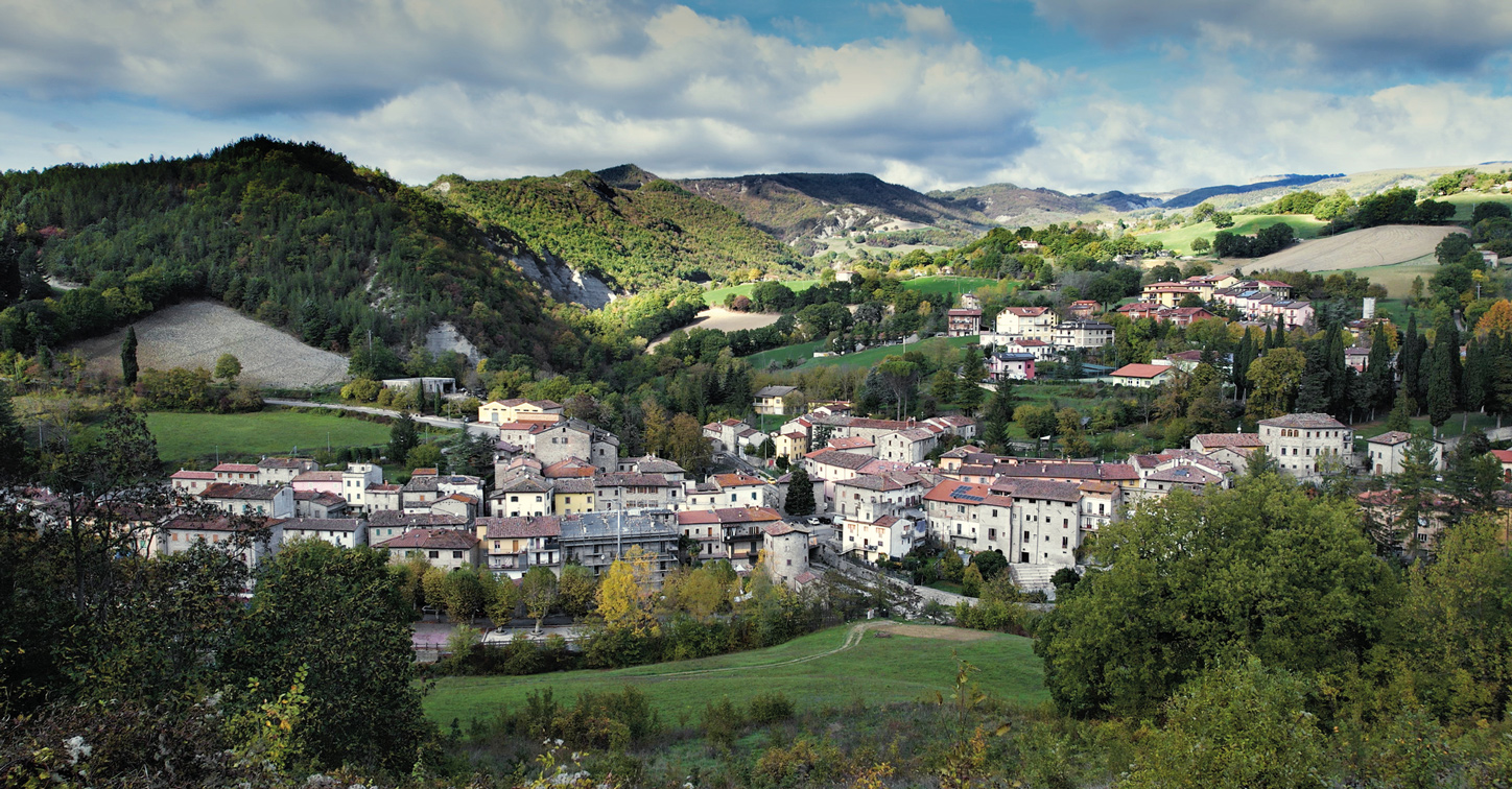 Panorama di Sestino e delle colline dell'Appennino